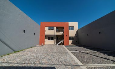 Departamento dos ambientes en planta baja con patio en alquiler lujan centro Av humberto primo 1564