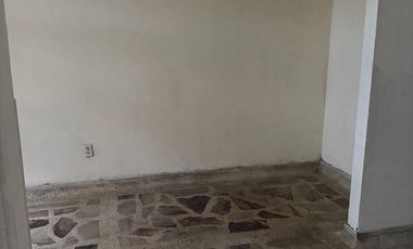 VENDO EXCELENTE CASA EN EL BARRIO JARDIN DE COAVICONSA - BUCARAMANGA. Cod V13606