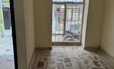 VENDO EXCELENTE CASA EN EL BARRIO JARDIN DE COAVICONSA - BUCARAMANGA. Cod V13606