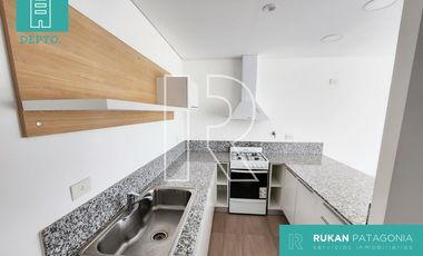 #Alquiler_RUKAN | Dpto. 3 Ambientes (Nivel Ejecutivo) | Zona CENTRO | Calle DAMEVIN y AV. DEL TRABAJO | Caleta Olivia.-