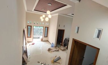 Dijual rumah nusukan