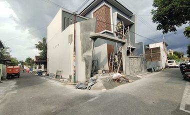 Dijual rumah nusukan