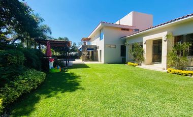 Casa en Fraccionamiento en Paraíso Country Club Emiliano Zapata - CAEN-1018-Fr