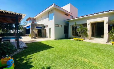 Casa en Fraccionamiento en Paraíso Country Club Emiliano Zapata - CAEN-1018-Fr
