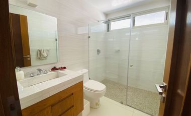 Casa en Fraccionamiento en Paraíso Country Club Emiliano Zapata - CAEN-1018-Fr