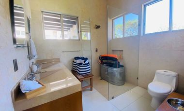Casa en Fraccionamiento en Paraíso Country Club Emiliano Zapata - CAEN-1018-Fr