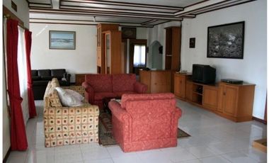 Villa Siap Pakai Fasilitas Lengkap dan Terawat di Cipanas Cianjur