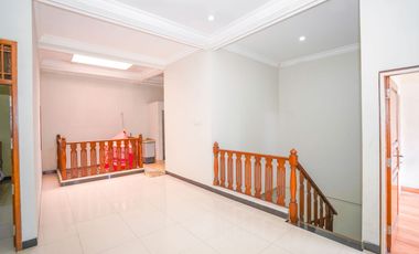 Rumah LT 144 Strategis 12 Menit ke Pintu Tol Limo 2 Siap Huni J-43807