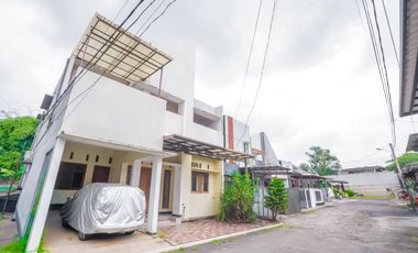 Rumah LT 144 Strategis 12 Menit ke Pintu Tol Limo 2 Siap Huni J-43807