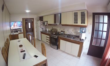 Casa Multifamiliar - Rodriguez Peña 2100