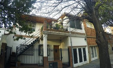 Casa Multifamiliar - Rodriguez Peña 2100