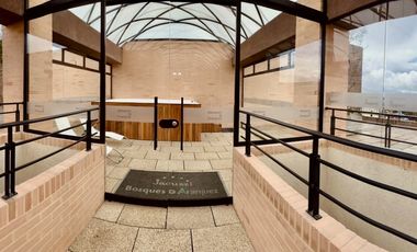 apartamento en venta en bosques de aranjuez. Cod V5835