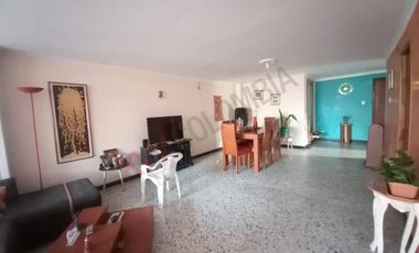 Apartamento en barrio Riomar de oportunidad en Barranquilla / Colombia