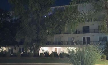Dúplex con jardín en Saravi Village, Pilar