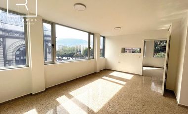 edificio en arriendo en alpujarrra. Cod A10665