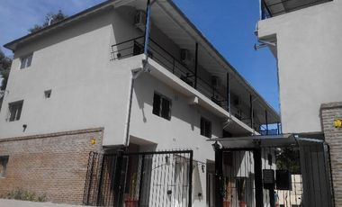 Departamento 3 AMB CON PATIO Y  cochera. tigre. tacuari 255. todo incluido(  no abona expensas. abl agua )
