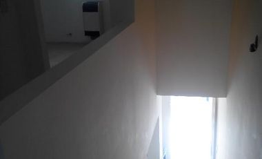 Departamento 3 AMB CON PATIO Y  cochera. tigre. tacuari 255. todo incluido(  no abona expensas. abl agua )