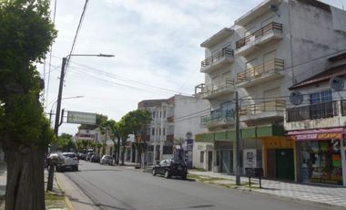 EN EL CENTRO DE SANTA TERESITA