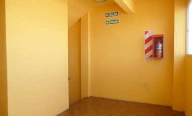 EN EL CENTRO DE SANTA TERESITA