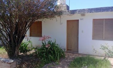 Alquiler Casa 3 dormitorios en José Ignacio Díaz 2 Secc.