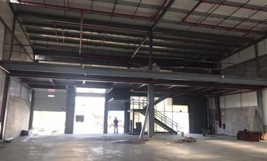 SE VENDE BODEGA EN COSTA DEL ESTE >>VIA PRINCIPAL<<