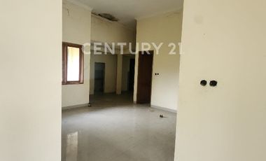 Rumah Yang Sekaligus Dapat Dijadikan Tempat Usaha Di JakSel