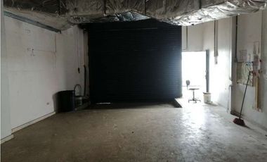 LOCAL DE 3040 M2  LOS PUEBLOS 2 NIVEVLES ANTIGUO FELIX MADURO