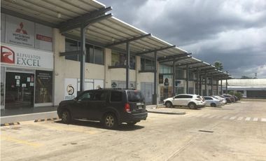 SE VENDE HERMOSO LOCAL EN PLAZA MILLA 8 DE DOS PISOS 126m2