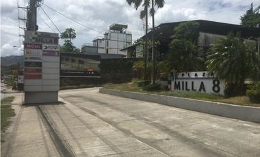 SE VENDE HERMOSO LOCAL EN PLAZA MILLA 8 DE DOS PISOS 126m2