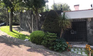 PRECIOSA CASA EN VENTA JARDINES EN LA MONTAÑA 4 RECAMARAS