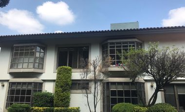 PRECIOSA CASA EN VENTA JARDINES EN LA MONTAÑA 4 RECAMARAS