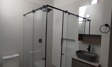 casa en arriendo/venta en retiro. Cod V215516