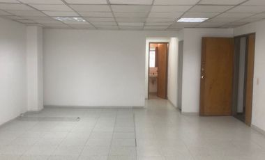 oficina en arriendo en suba centro. Cod A7033601