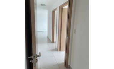 VENTA DE APARTAMENTO CON LINEA BLANCA + CBE VA PORRAS PH TEE ONE