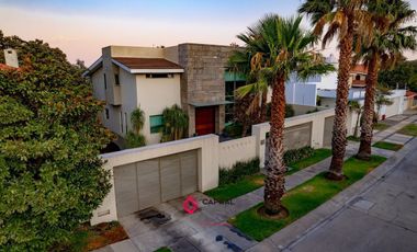 CASA DE LUJO CON VISTA PANORAMICA EN EL PALOMAR