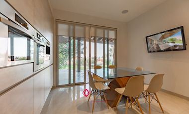 CASA DE LUJO CON VISTA PANORAMICA EN EL PALOMAR