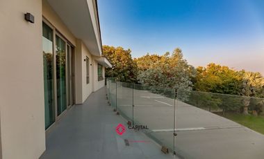 CASA DE LUJO CON VISTA PANORAMICA EN EL PALOMAR