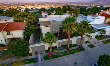CASA DE LUJO CON VISTA PANORAMICA EN EL PALOMAR