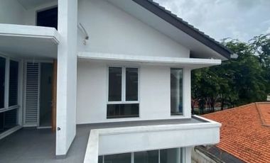 Rumah Baru Mewah Strategis Di Cilandak Jakarta Selatan