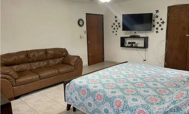 SE VENDE HERMOSA CASA EN LAS CUMBRES