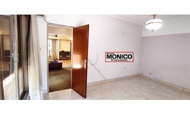 Venta casa más depto paso del rey centro