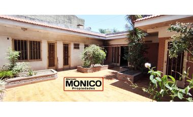 Venta casa más depto paso del rey centro