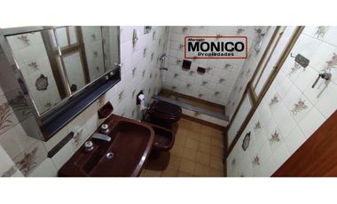 Venta casa más depto paso del rey centro