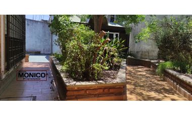 Venta casa más depto paso del rey centro