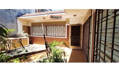Venta casa más depto paso del rey centro