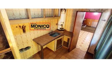 Venta casa más depto paso del rey centro