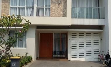 INFO - JUAL The Olive Town House Cluster LUAS 173 - SHM carport 2