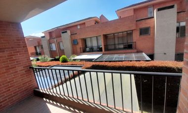 casa en arriendo en arrayanes. Cod A4302