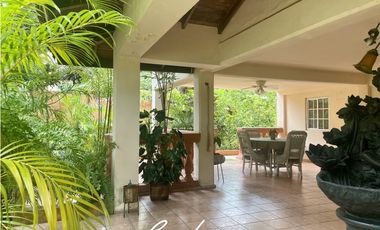 VENTA DE CASA DUPLEX, ALBROOK (4)
