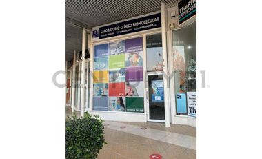 Arriendo Local de 67 m2 en Avda La Dehesa